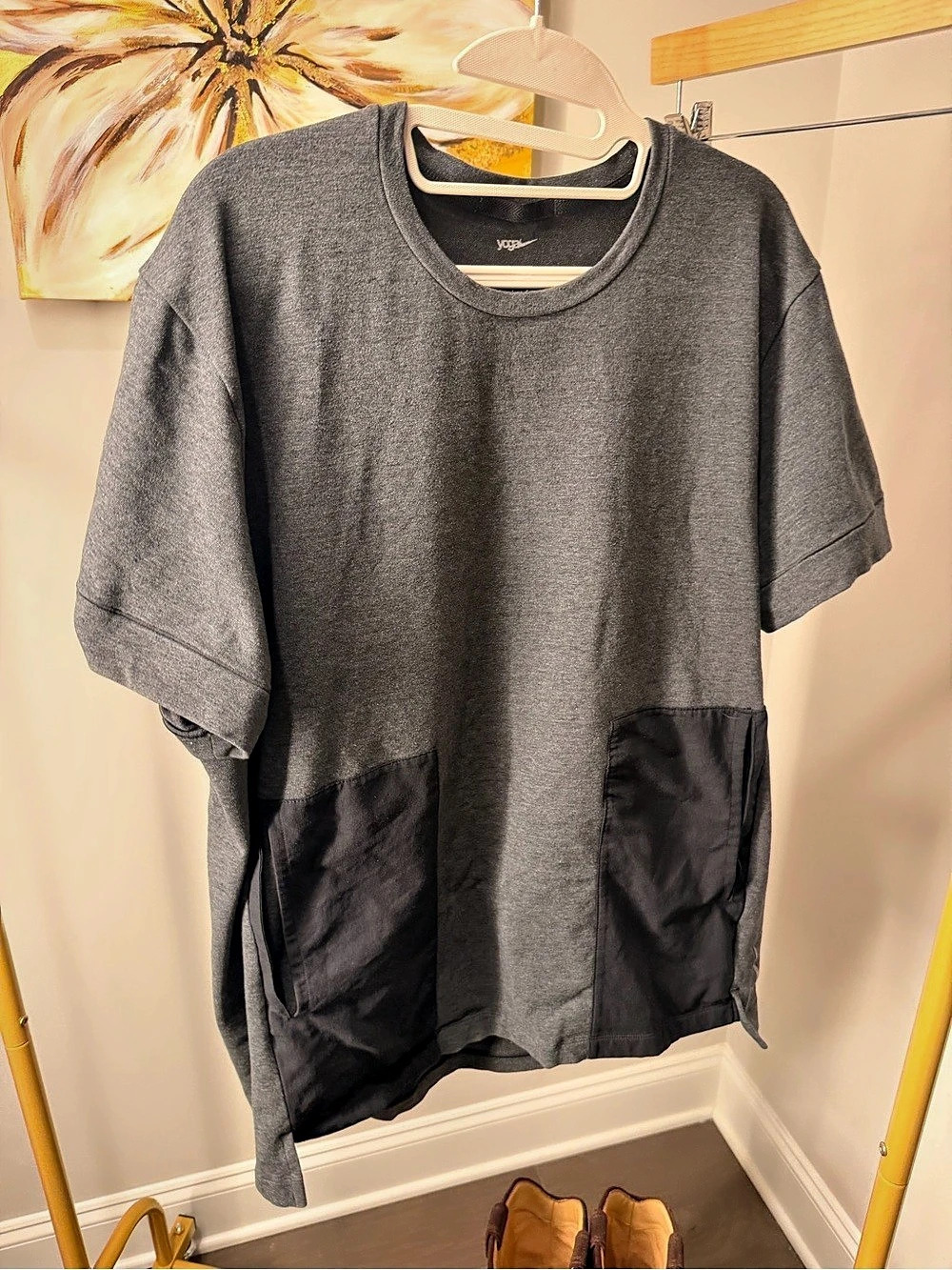 Nike Yoga Dri-FIT Men's Short-Sleeve Top Color Block Short Sleeve Tee Size Large